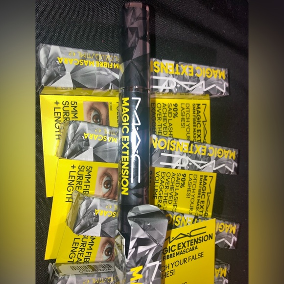 x5 MAC MAGIC EXTENSION 5MM FIBRE MASCARA BRAND NEW BOXED LOT - Picture 2 of 8